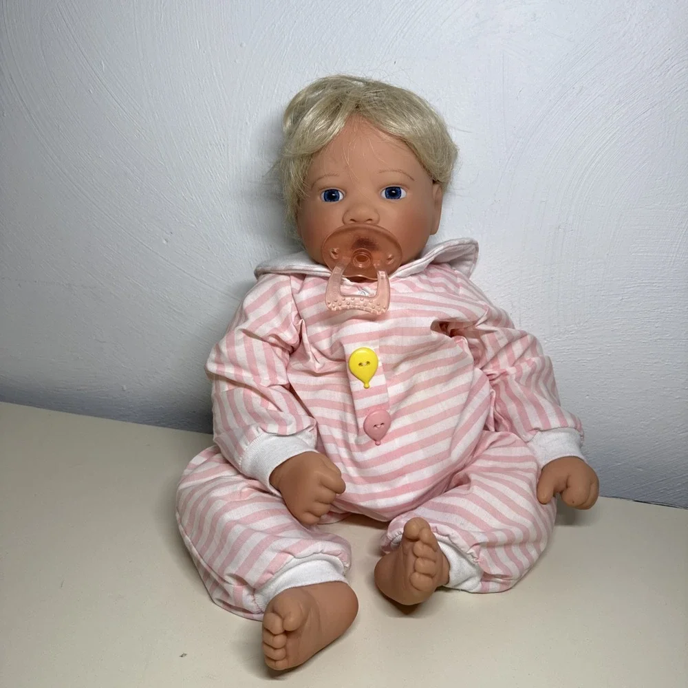 Vintage Lee Middleton Doll Realistic Newborn Honey Love (Awake Girl) Rotate Limb
